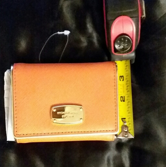 MICHAEL KORS ORANGE SMALL WALLET - Picture 2 of 8